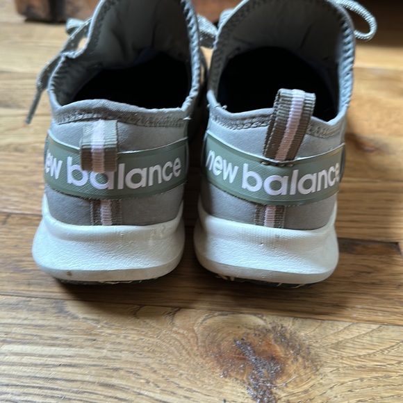 New Balance Memory Sole Sneakers - Picture 3 of 4